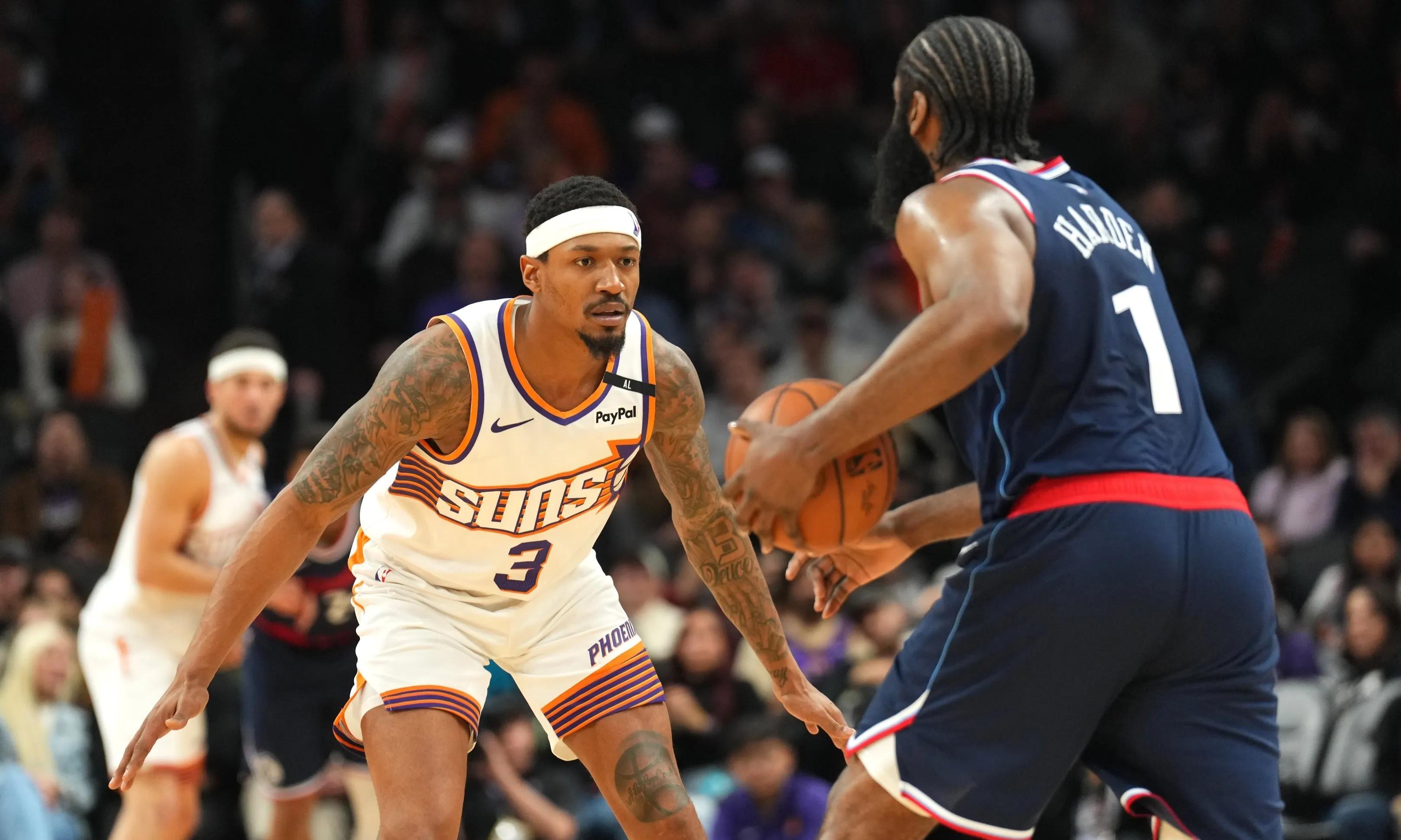 包含赛地聚焦：德甲今夜热度飙升，纽约尼克斯复出首秀，目标明确，阵容厚度经受考验的词条